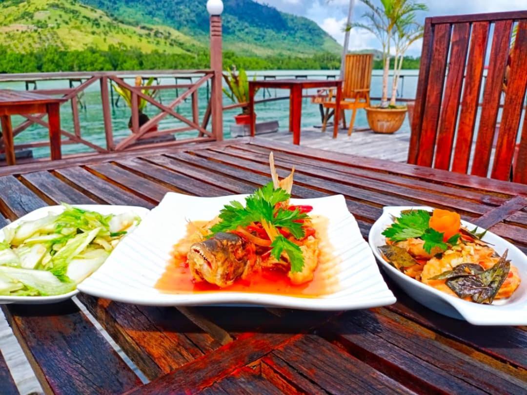 Parapat Water Village Resort Semporna Luaran gambar
