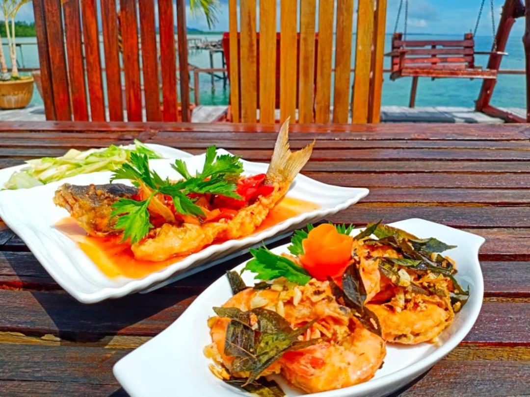 Parapat Water Village Resort Semporna Luaran gambar