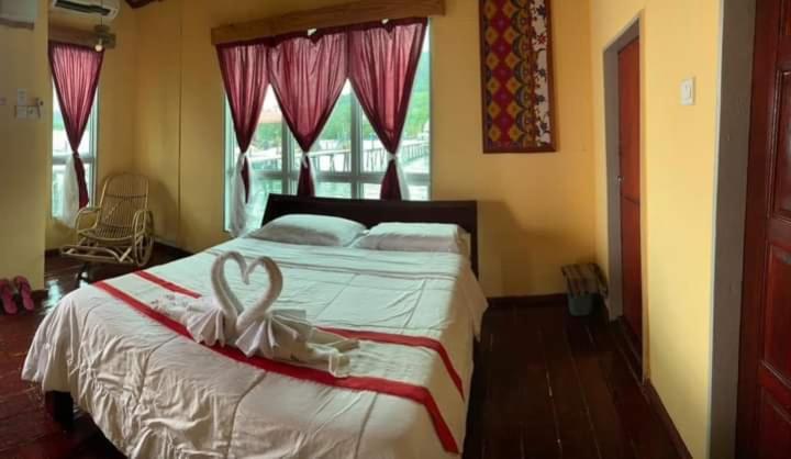 Parapat Water Village Resort Semporna Luaran gambar
