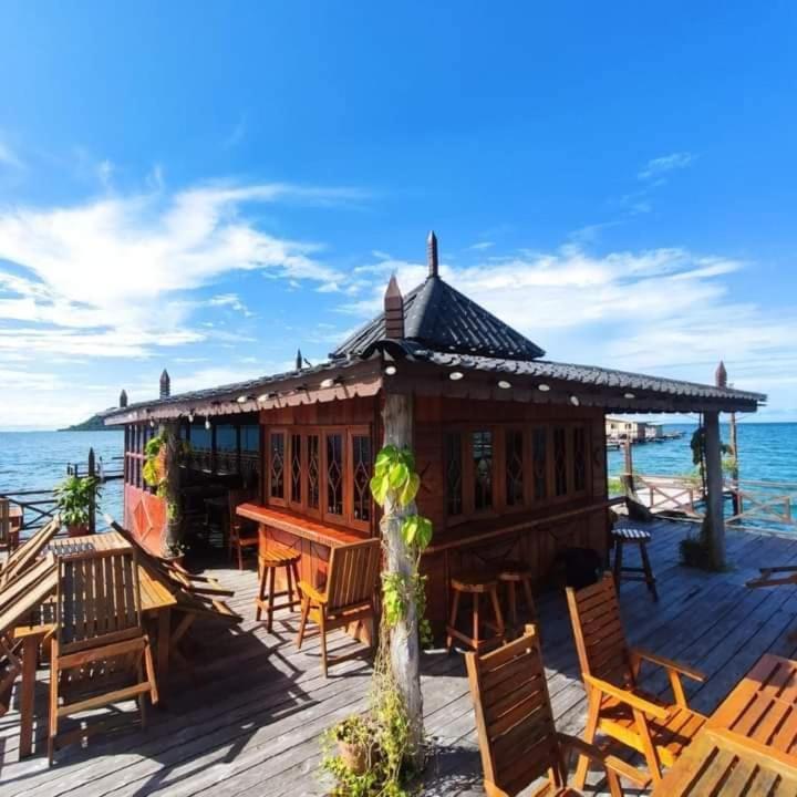 Parapat Water Village Resort Semporna Luaran gambar