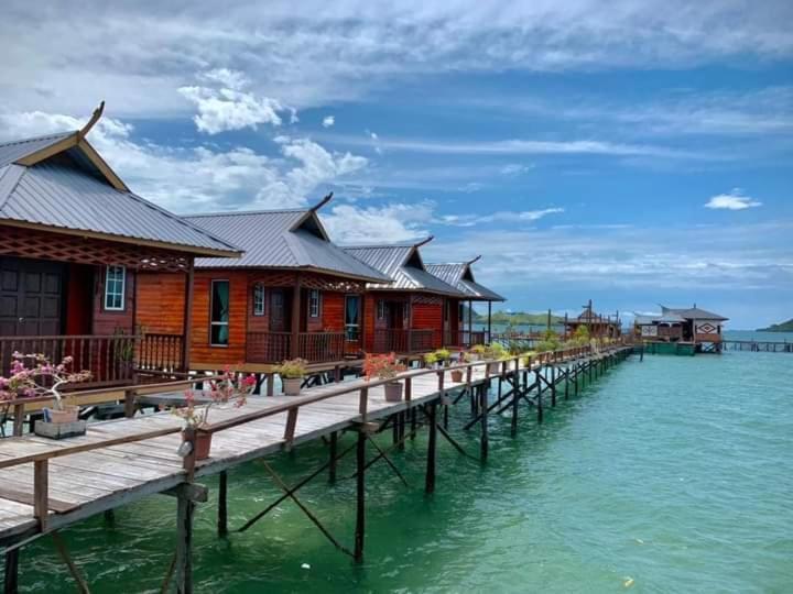 Parapat Water Village Resort Semporna Luaran gambar
