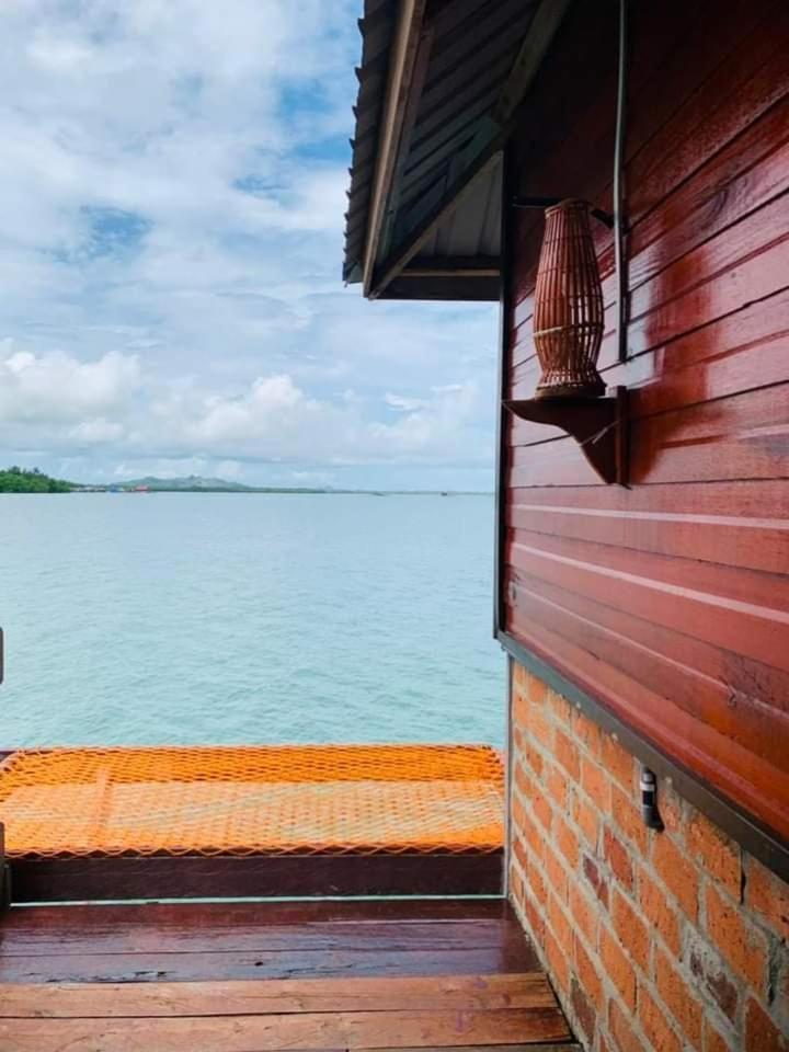 Parapat Water Village Resort Semporna Luaran gambar